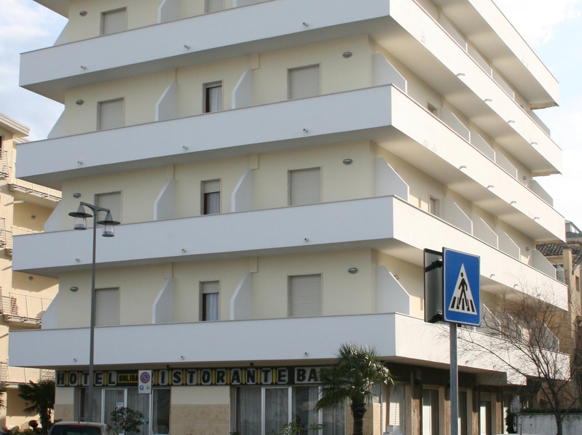 Hotel Holiday Pescara Exterior photo